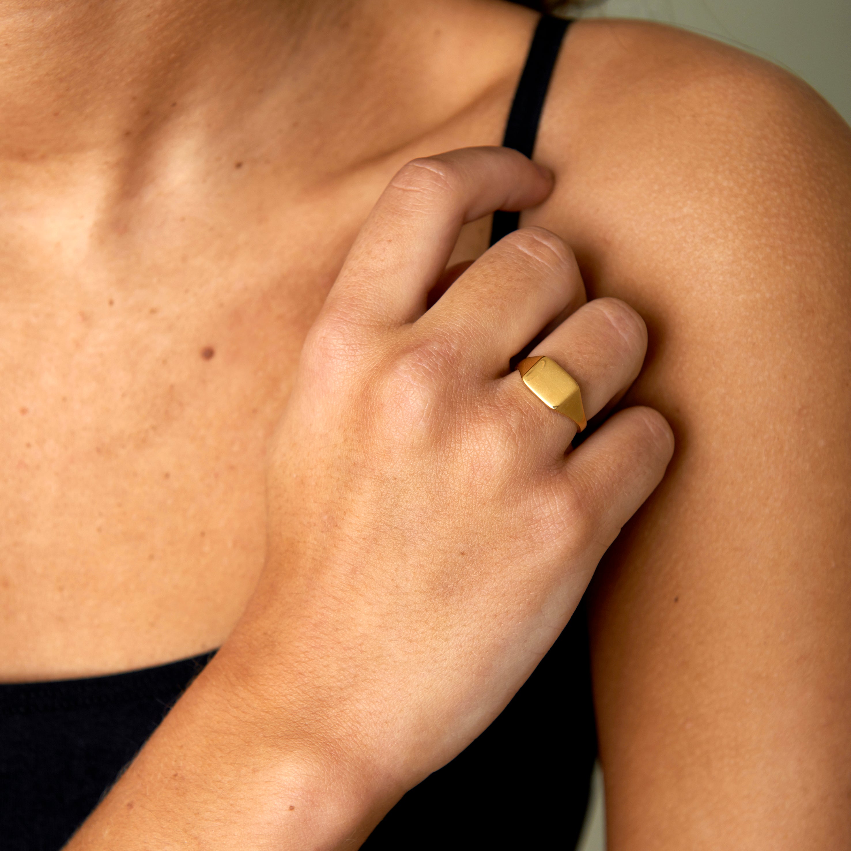 Guld Fingerring Rektangulær Signet Ring Forgyldt Sterlingsølv Sterlingsølv Str - Italy Fingerringe  - 05740034038079